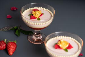La Bella e la Bestia | Fragole, Rose, Recioto Bianco