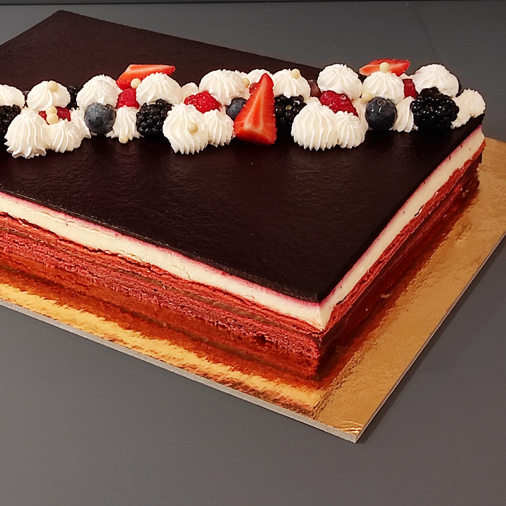 Sapori di Montagna | Torta moderna ai Frutti di Bosco, Yogurt e Lampone - immagine 3